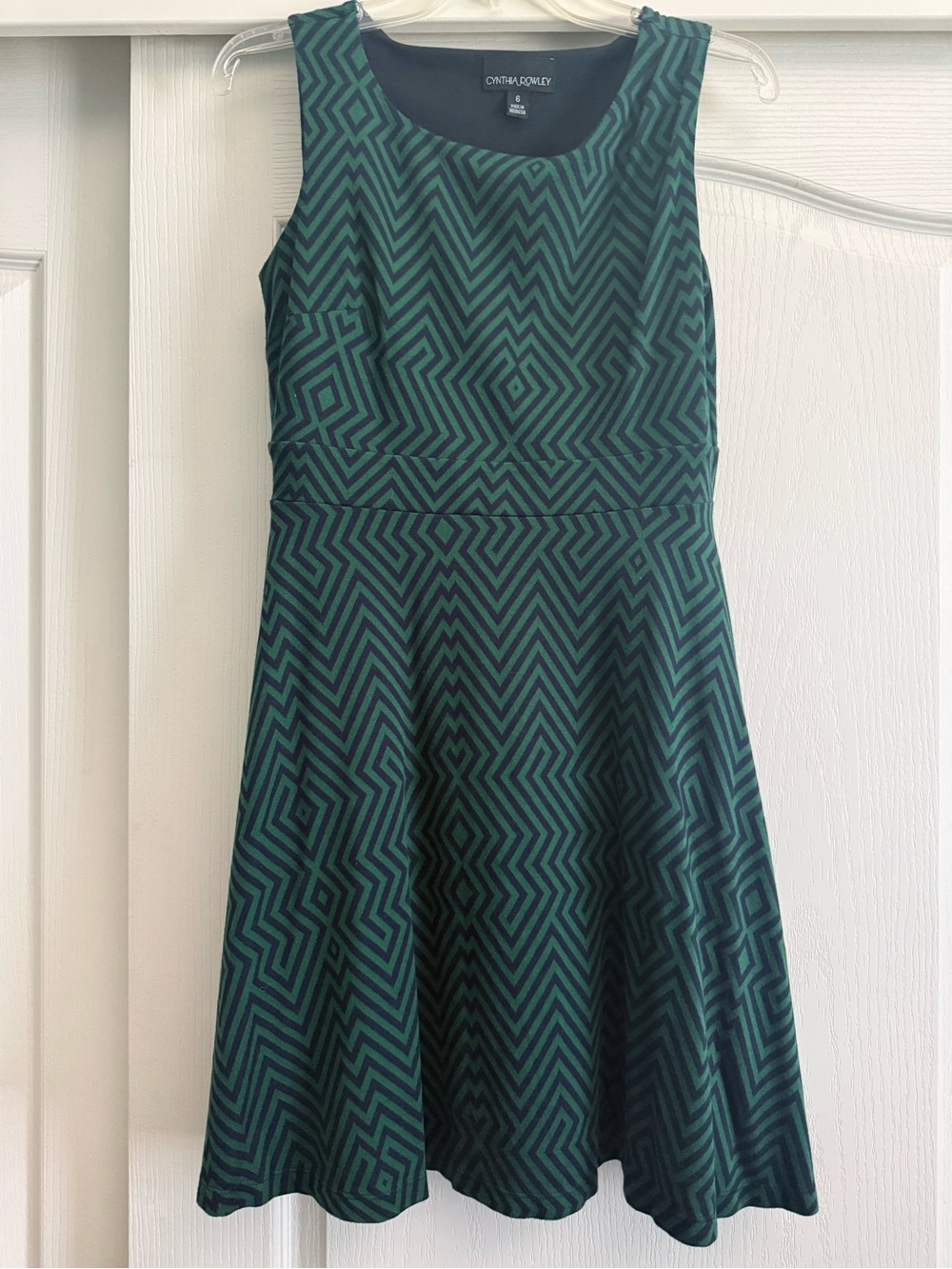 Cynthia Rowley Green Geometric Print Knee-Length Dress